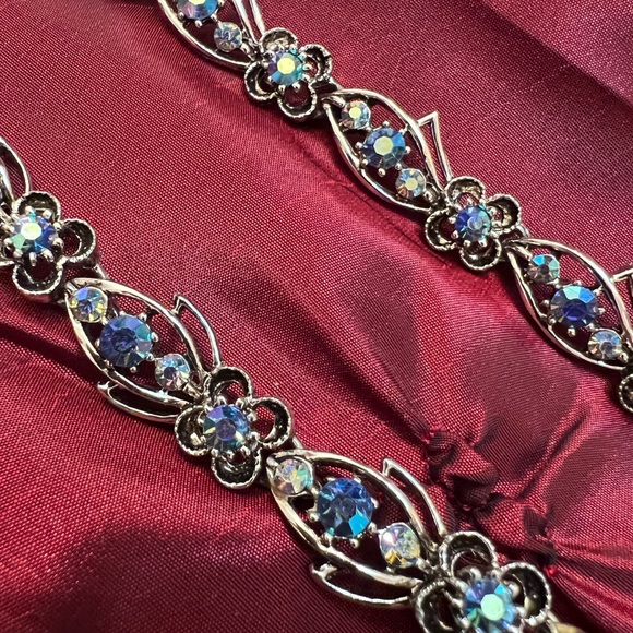 Vintage, early 80s choker and bracelet silver tone set with holographic crystals - Picture 7 of 11